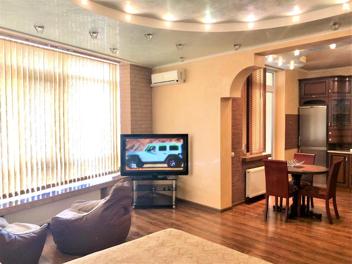 Vip Апартаменти З Видом На Озеро Kyiv Exterior photo