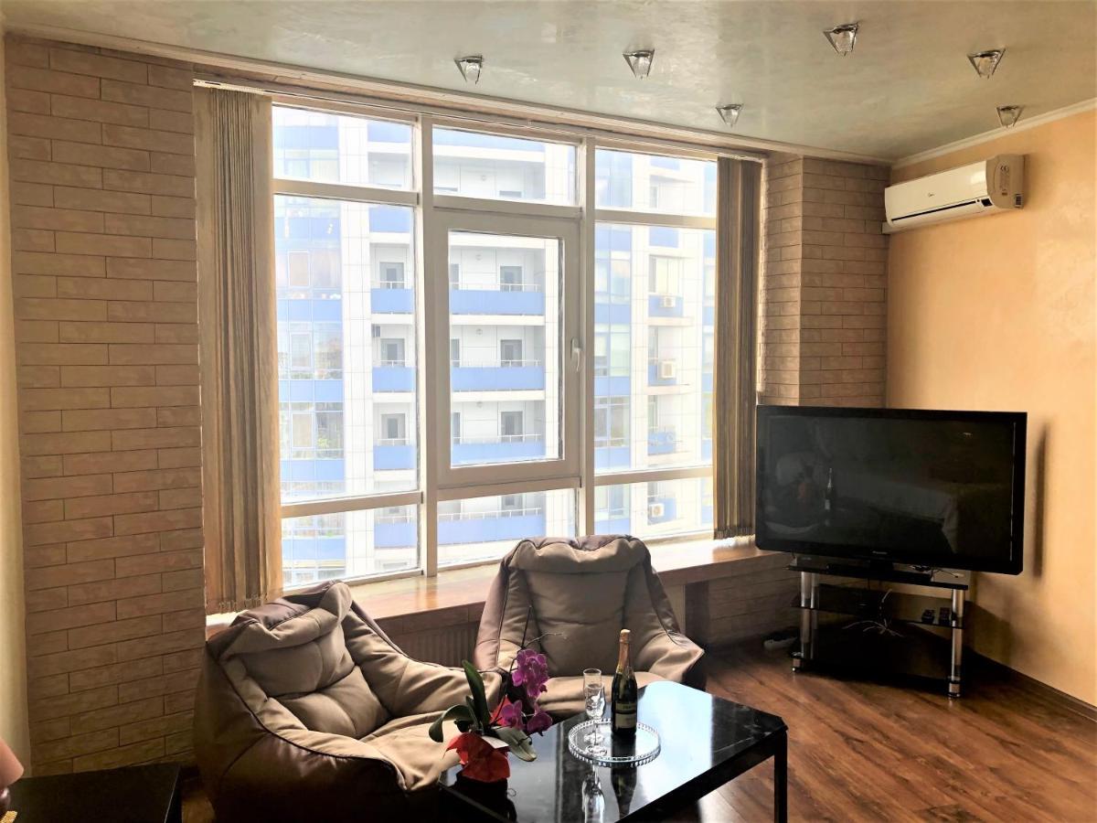 Vip Апартаменти З Видом На Озеро Kyiv Exterior photo